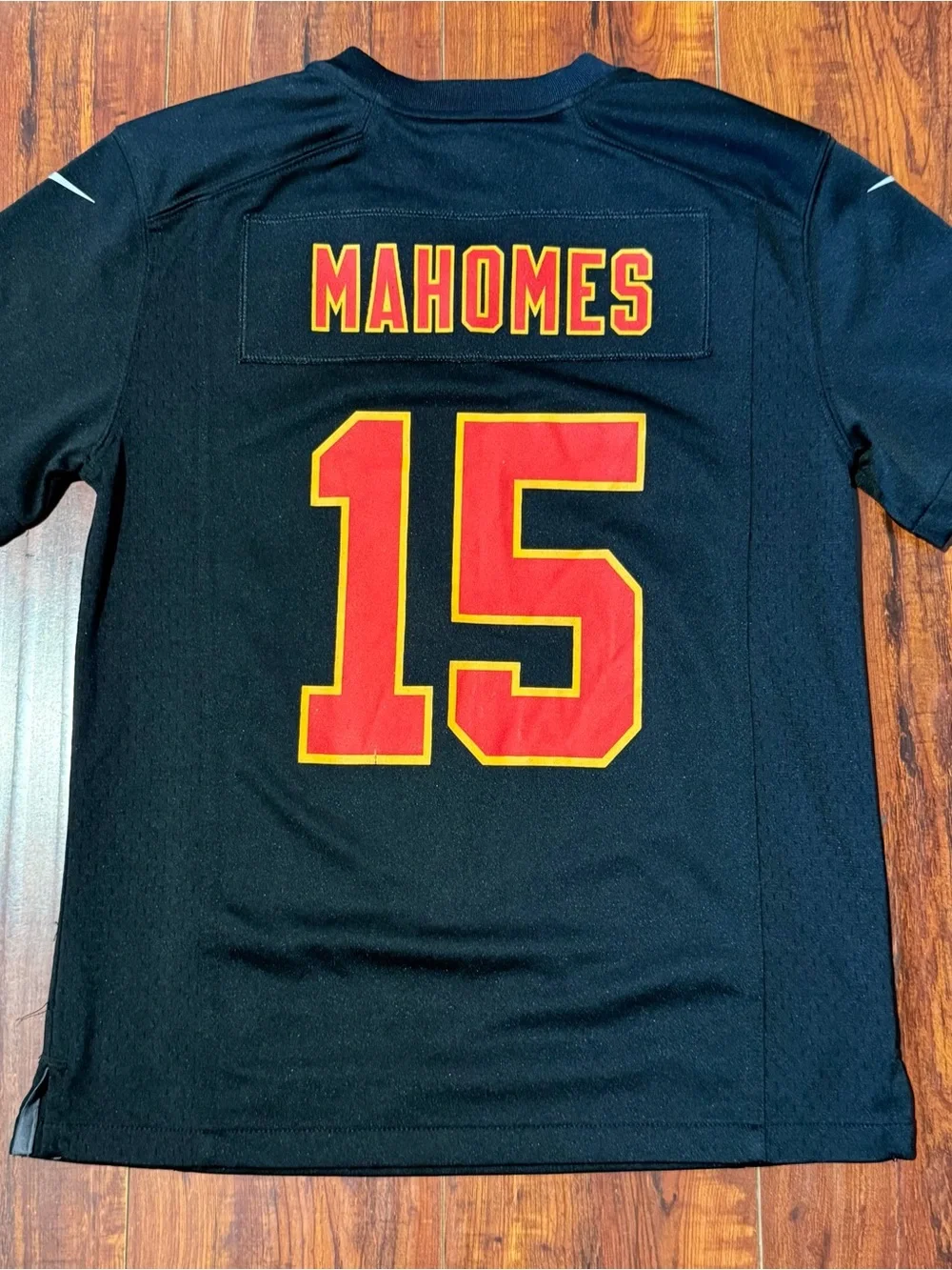 Patrick Mahomes Kansas City Chiefs #15 Boys/Kids Sz Medium Nike Football Jersey